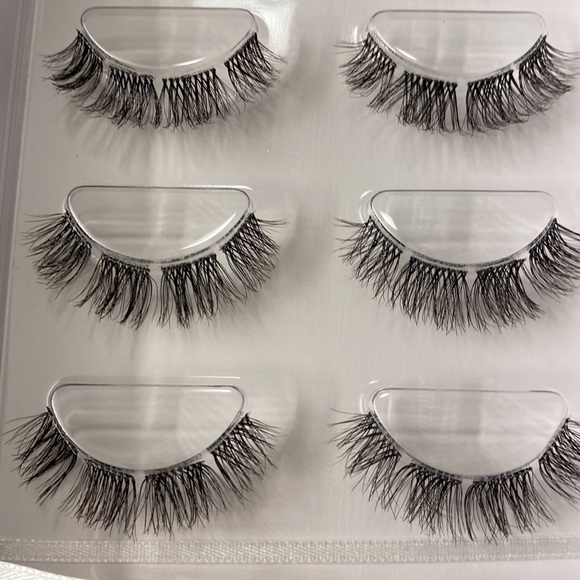 flutterhabit Makeup Flutterhabit Weighess No Lashes Full Set And